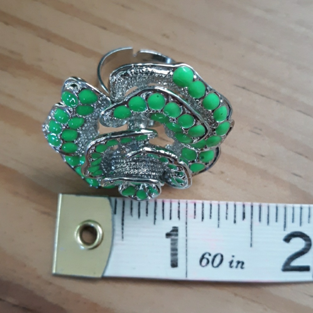 Green Stone Bling Ring - Picture 4 of 5